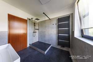 Toelleturm - Herzstück: Frisch modernisierte 3 Zi.-DG - WHG mit 1-2 TG-Stellplatz bei Bedarf – Die vollständige Adresse der Immobilie erhältst du vom Anbieter., 42287 Barmen, Wuppertal – Vorschaubild 6