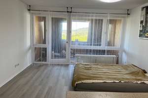 Schöne  1,5 Zimmer-Wohnung in bester Lage – Ziegeleistraße 18, 71384 Weinstadt – Vorschaubild 3