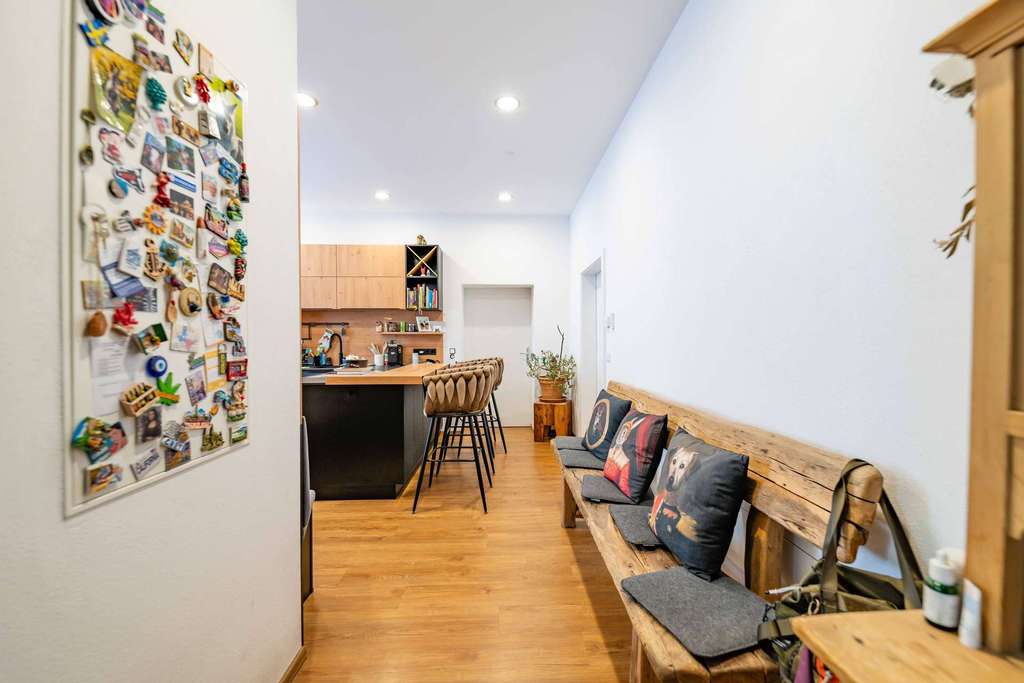 Immobilie in Immenstadt im Allgäu - FLEXIBEL.ZENTRAL.RENDITESTARK. - Moderne 5-Zi.-Erdgeschosswohnung im Herzen des Städles - Bild 1