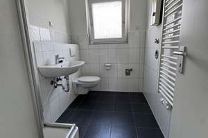 helle 2 Zimmerwohnung mit Balkon* – Hölderlinstraße 10, 47226 Rheinhausen-Mitte, Duisburg – Vorschaubild 7