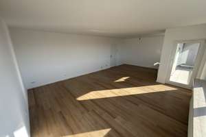 3 Zimmer-Wohnung im 3. OG mit Blick auf dem Benther-Berg – Lenther Straße 33A, 30455 Badenstedt, Hannover – Vorschaubild 2