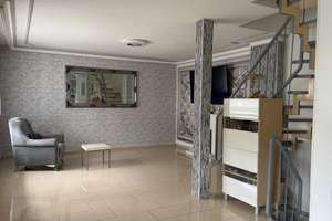 Doppelhaushälfte als Alternative zur Wohnung – mit Dachterrasse und modernisierter Ausstattung!