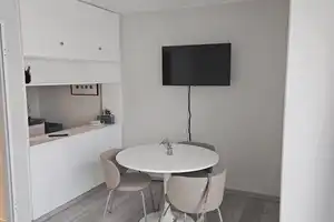 Neu renovierte und möblierte Wohnung mit Dachterrasse – Amalienstraße 49, 80799 München – Vorschaubild 11