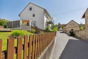 Zweifamilienhaus mit Doppelgarage in Kelheim! – Kelheim (Kreis) – Vorschaubild 8