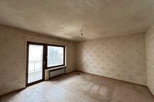 Großzügiges Wohnhaus mit Einliegerwohnung und Ausbaupotenzial – Die vollständige Adresse der Immobilie erhältst du vom Anbieter., 63599 Biebergemünd – Vorschaubild 7
