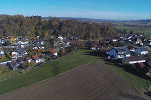 Einfamilienhaus mit ELW und großem Grundstück für Tierhaltung! – Die vollständige Adresse der Immobilie erhältst du vom Anbieter., 84364 Bad Birnbach – Vorschaubild 3