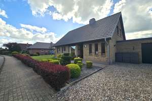 Großzügiges Einfamilienhaus mit Traumgrundstück, Sauna & XXL-Garage – Die vollständige Adresse der Immobilie erhältst du vom Anbieter., 24855 Bollingstedt – Vorschaubild 2