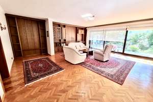 Ein Zuhause mit Charakter – Stilvoller Bungalow mit Einliegerwohnung in begehrter Wiesbadener Lage – Die vollständige Adresse der Immobilie erhältst du vom Anbieter., 65195 Nordost, Wiesbaden – Vorschaubild 1