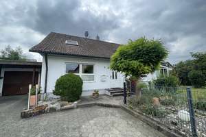 NEU! Liebenswertes Einfamilienhaus mit wunderschönem Garten! – Die vollständige Adresse der Immobilie erhältst du vom Anbieter., 87666 Pforzen – Vorschaubild 3