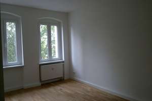 Sanierte 4-Zimmer Wohnung mit Balkon in Berlin – Köpenicker Straße 24, 12524 Altglienicke, Berlin – Vorschaubild 2