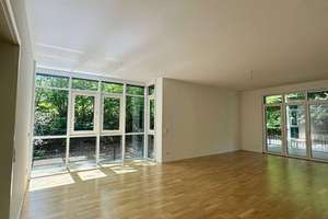 Exklusive 3-Zimmer-Wohnung mit Balkon und 2 Stellplätzen in Hamburg-Wellingsbüttel – Die vollständige Adresse der Immobilie erhältst du vom Anbieter., 22391 Wellingsbüttel, Hamburg – Vorschaubild 4