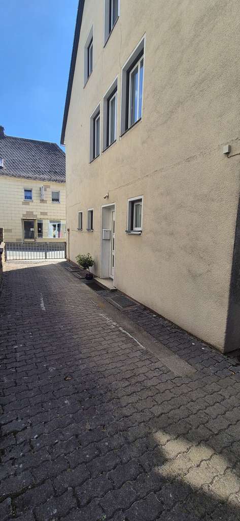 Immobilie in Stammbach - Wohn- und Geschäftshaus im Zentrum von Stammbach - Bild 1