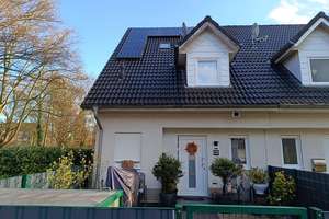 Kapitalanlage: moderne Doppelhaushälfte mit Einzelgarage in Duisburg-Hamborn