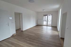 Stilvoll modernisiert: 2-Zimmer-Wohnung in Berlin-Marzahn – Am Schmeding 23, 12685 Marzahn, Berlin – Vorschaubild 3