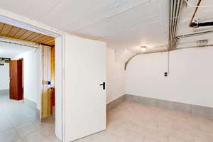 !EINMALIGE CHANCE! 1FAM.-RMH+GARAGE+3 STELLPLÄTZE – Die vollständige Adresse der Immobilie erhältst du vom Anbieter., 50827 Ossendorf, Köln – Vorschaubild 37