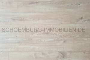 VIDEO * NEUBAU * frisch renoviert * LIFT. BALKON. neues LAMINAT. amerikan. Küche. DUSCHE. TIEFGARAGE – Lindenpark 5, 4178 Burghausen-Rückmarsdorf, Leipzig – Vorschaubild 10