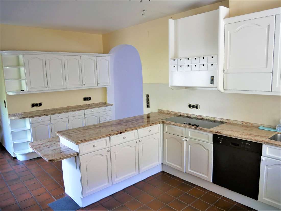 Immobilie in Nordhastedt - Vorbildliche Reitanlage zum Top-Preis !
inklusive großzügigem Wohnhaus
bei Heide - Holstein - Bild 1