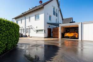 Luxus-Doppelhaushälfte mit Smart Home, Pool, Premium-Küche, Heimkino, Kamin & Wintergarten – Die vollständige Adresse der Immobilie erhältst du vom Anbieter., 86899 Landsberg am Lech – Vorschaubild 2