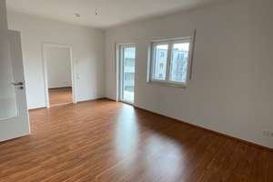 Neuwertige 3,5-Zimmer-Wohnung mit 2 Balkonen, Aufzug und TG-Stellplatz in zentraler Lage – Seminarstraße 7, 1067 Friedrichstadt, Dresden – Vorschaubild 4