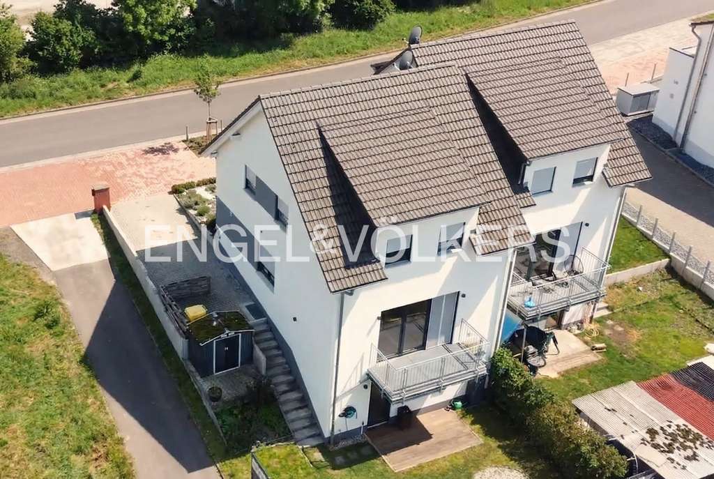 Immobilie in Otzberg - Attraktive Doppelhaushälfte mit Einliegerwohnung in Otzberg - Bild 2