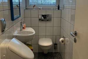 Vielfältig nutzbares Mehrfamilienhaus zur Kurz -oder Langzeitvermietung oder als Generationenwohnen. – Die vollständige Adresse der Immobilie erhältst du vom Anbieter., 47228 Bergheim, Duisburg – Vorschaubild 19
