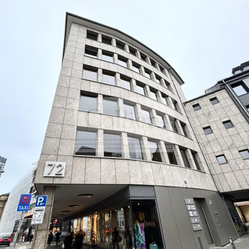 Zentrale Gewerbefläche für Büro oder Praxis