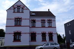 Schöne Altbau 3-Zimmer-Wohnung mit Balkon - saniert in 2019
