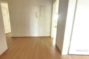 Frisch renovierte 2-Zimmer-Wohnung mit Balkon und großer Küche! – Paul-Goerens-Straße 32, 45145 Frohnhausen, Essen – Vorschaubild 3
