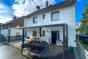 Freistehendes Einfamilienhaus mit Einliegerwohnung, möglichem Gewerbe im UG & einzigartiger Terrasse – Die vollständige Adresse der Immobilie erhältst du vom Anbieter., 71272 Renningen – Vorschaubild 3