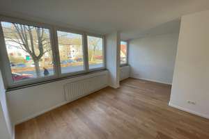 2 Schlafzimmer, großzügiger Wohn-/ Essbereich, modernes Duschbad und Loggia – Masurenweg 2, 38440 Laagberg, Wolfsburg – Vorschaubild 2