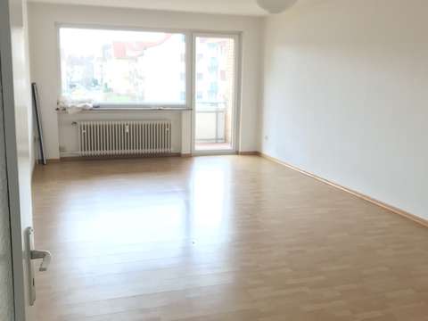 1 Zimmer Wohnung Mit Pantry Kuche Und Balkon