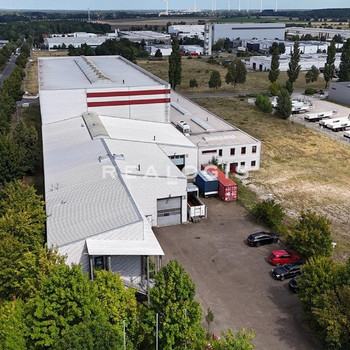 Nähe Magdeburg | ca. 4.000 m² Produktionsfläche | teilbar ab ca. 1.000 m² | 100 t Kran