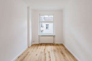 Liebevoll renovierte 3-Zimmer-Altbauwohnung mit Balkon in Berlin-Wilmersdorf – Berliner Straße 19, 10715 Wilmersdorf, Berlin – Vorschaubild 3