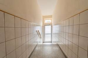 Schöne 2-Zimmer-Wohnung mit Einbauküche, Kamin im Wohnzimmer, eigenem Gartenanteil und Loggia – Die vollständige Adresse der Immobilie erhältst du vom Anbieter., 24116 Schreventeich, Kiel – Vorschaubild 12