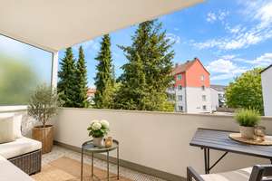 3-Zimmer-Wohnung im 1. OG mit Balkon und Garage in Kleefeld