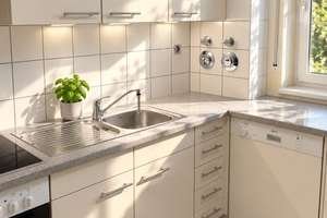 Helle 2-Zi-Wohnung mit Südwest-Balkon & Blick ins Grüne, EBK & Tiefgarage – 4179 Leutzsch, Leipzig – Vorschaubild 4
