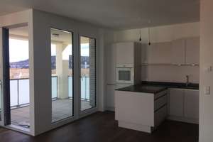 Elegante und hochwertige, von Architektin ausgestattete 2 Zi Wohnung mit Balkon und Weitblick – Die vollständige Adresse der Immobilie erhältst du vom Anbieter., 70191 Am Pragfriedhof, Stuttgart – Vorschaubild 4