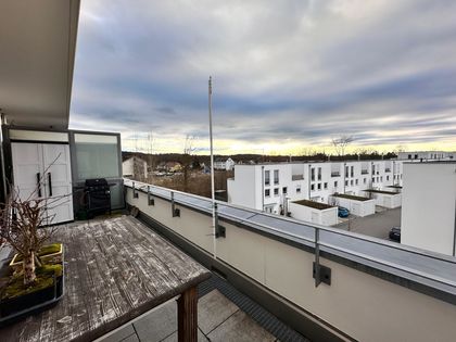 Renovierte 71 m² helle, WG geeignete Wohnung outlets mit Balkon in der Do-City zu vermieten!