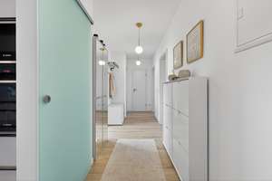 Einziehen und wohlfühlen: Stilvoll sanierte 4-Zimmer-Wohnung mit Loggia – Die vollständige Adresse der Immobilie erhältst du vom Anbieter., 76187 Knielingen, Karlsruhe – Vorschaubild 2