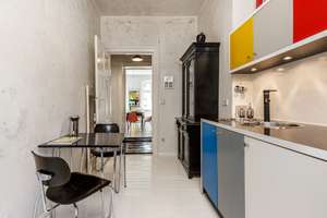 Bohemian Grace - Schöner Altbau mit künstlerischem Charakter und gemütlichem Balkon im Wrangelkiez – Die vollständige Adresse der Immobilie erhältst du vom Anbieter., 10997 Kreuzberg, Berlin – Vorschaubild 7