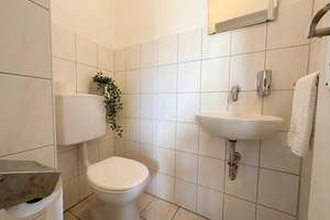 „Haus im Haus“-Erlebnis - Großzügige 4-Zimmer-Wohnung mit Balkon & eigenem Garten – 70499 Weilimdorf (Ortsteil), Stuttgart – Vorschaubild 14