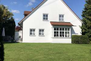 Lichtdurchflutete Doppelhaushälfte mit schönem eingewachsenen Garten – Die vollständige Adresse der Immobilie erhältst du vom Anbieter., 84034 Münchnerau, Landshut – Vorschaubild 3