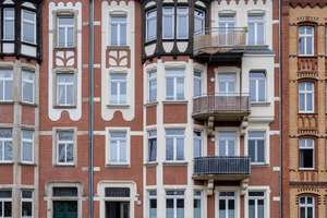 Großzügige 4-Zimmer-Wohnung mit 2 Balkonen | hochwertig saniert | zentrale Lage - Krämpfervorstadt