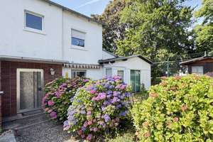 Gepflegtes Reihenendhaus mit Garten, Terrasse und Balkon in beliebter Wohnlage – Die vollständige Adresse der Immobilie erhältst du vom Anbieter., 56077 Asterstein, Koblenz – Vorschaubild 2
