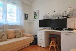 Lichtdurchflutetes Architektenhaus mit Einliegerwohnung und großem Grundstück! – Main-Tauber-Kreis – Vorschaubild 12