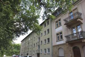 Wohnen in Durlach: modernisierte 2-Zimmer mit Balkon, 3. OG ohne Aufzug – Liebensteinstr. 6 a, 76227 Durlach, Karlsruhe – Vorschaubild 2
