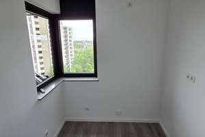 Frisch modernisiertes Apartment mit Balkon und Fernblick, separate Küche, neues Duschbad, Aufzug – Friedensstraße 114, 51145 Urbach, Köln – Vorschaubild 8