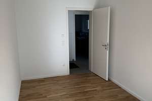 Erstbezug | Sonnige 3,5-Zimmer Wohnung | Einbauküche | Balkon | Einzelgarage | KFW55 | ER-Zentrum – Anton-Bruckner-Straße 10, 91052 Röthelheim, Erlangen – Vorschaubild 35