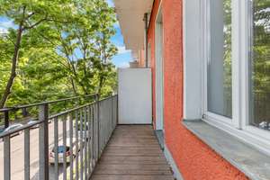 Exklusive Altbauwohnung mit Kamin, Fischgrätparkett und Südbalkon – Die vollständige Adresse der Immobilie erhältst du vom Anbieter., 10247 Friedrichshain, Berlin – Vorschaubild 13