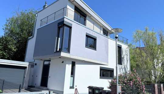 Bild von Provisionsfrei ! Neuwertige Architektenvilla in Bestlage Komponistenviertel